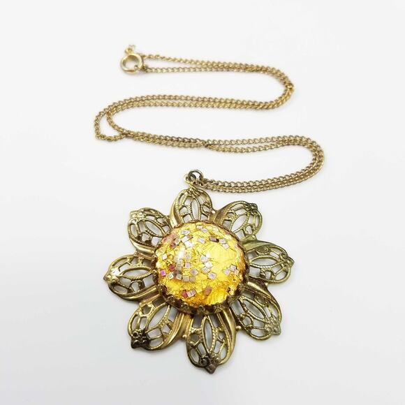 Vintage Flower Pendant Necklace, Lucite Confetti, 1970s Jewelry - Picture 4 of 10